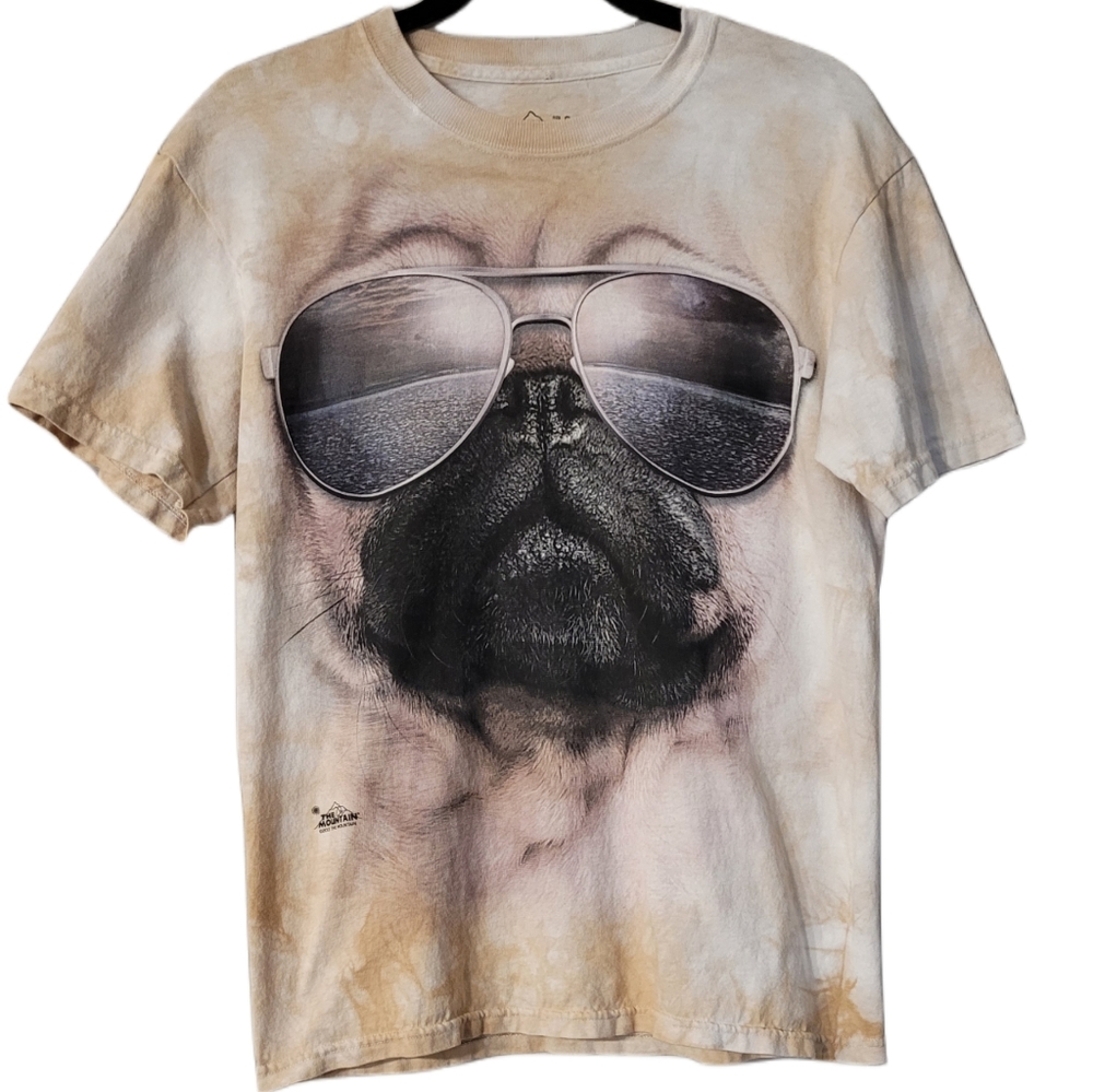 The Mountain brand Pug T-Shirt Size Small